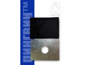 Окно выход под трубу с металлической вставкой